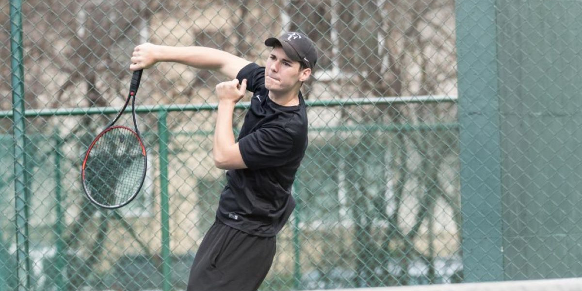 Men's tennis drops season opener to Olivet, 7-2