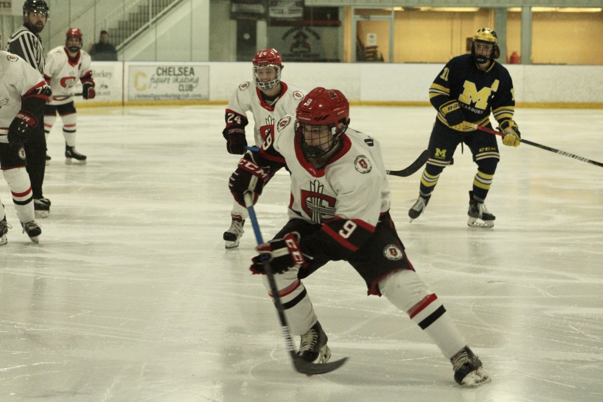 Men's Hockey takes down #17 UM-Dearborn