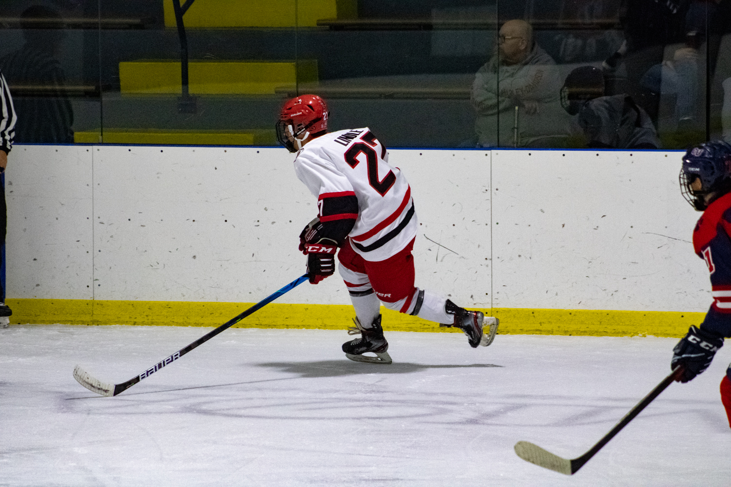 Lindle's hattrick leads Concordia in their sweep of Duquesne
