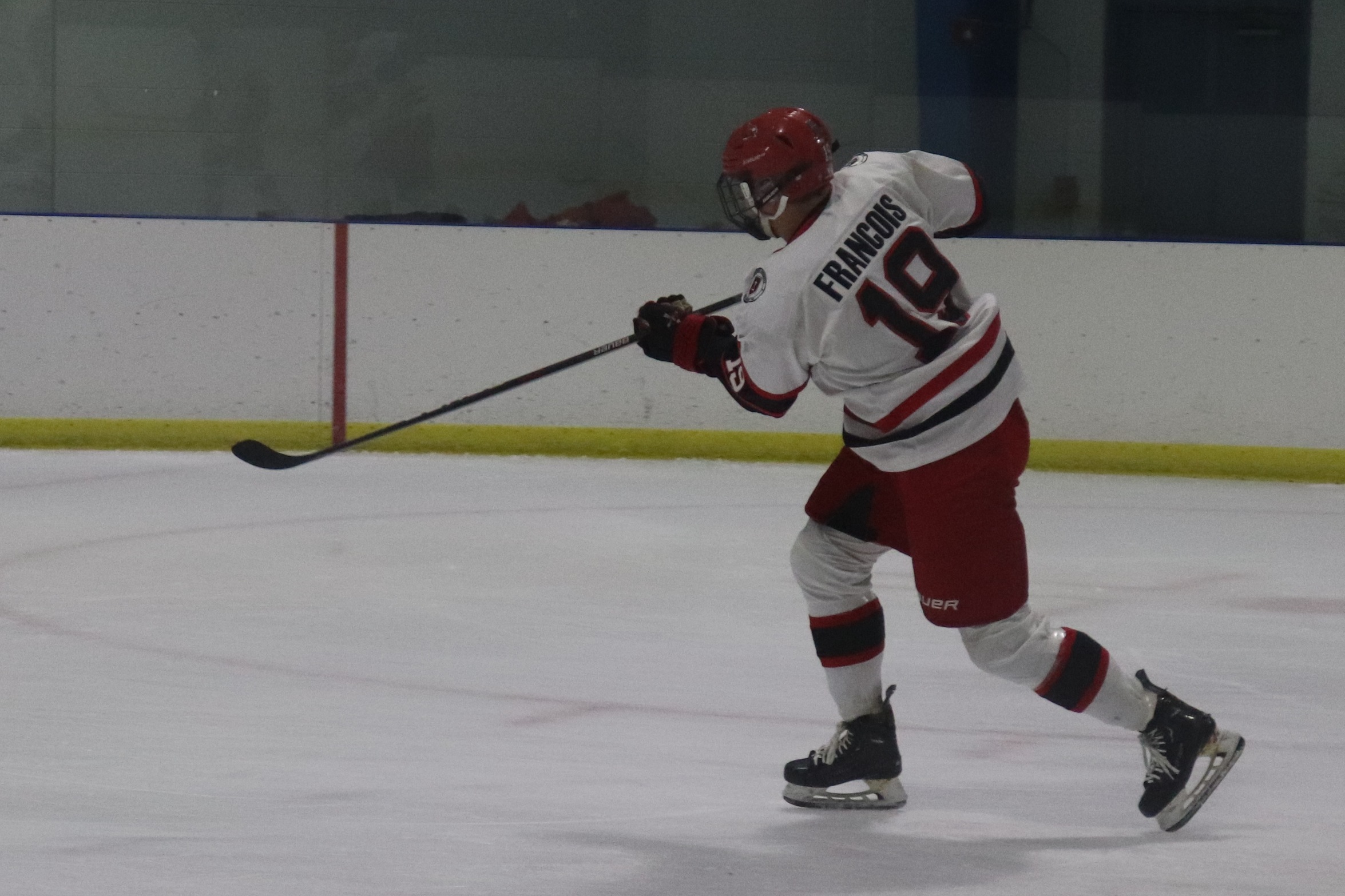 Men's Hockey defeats Cleary 6-2