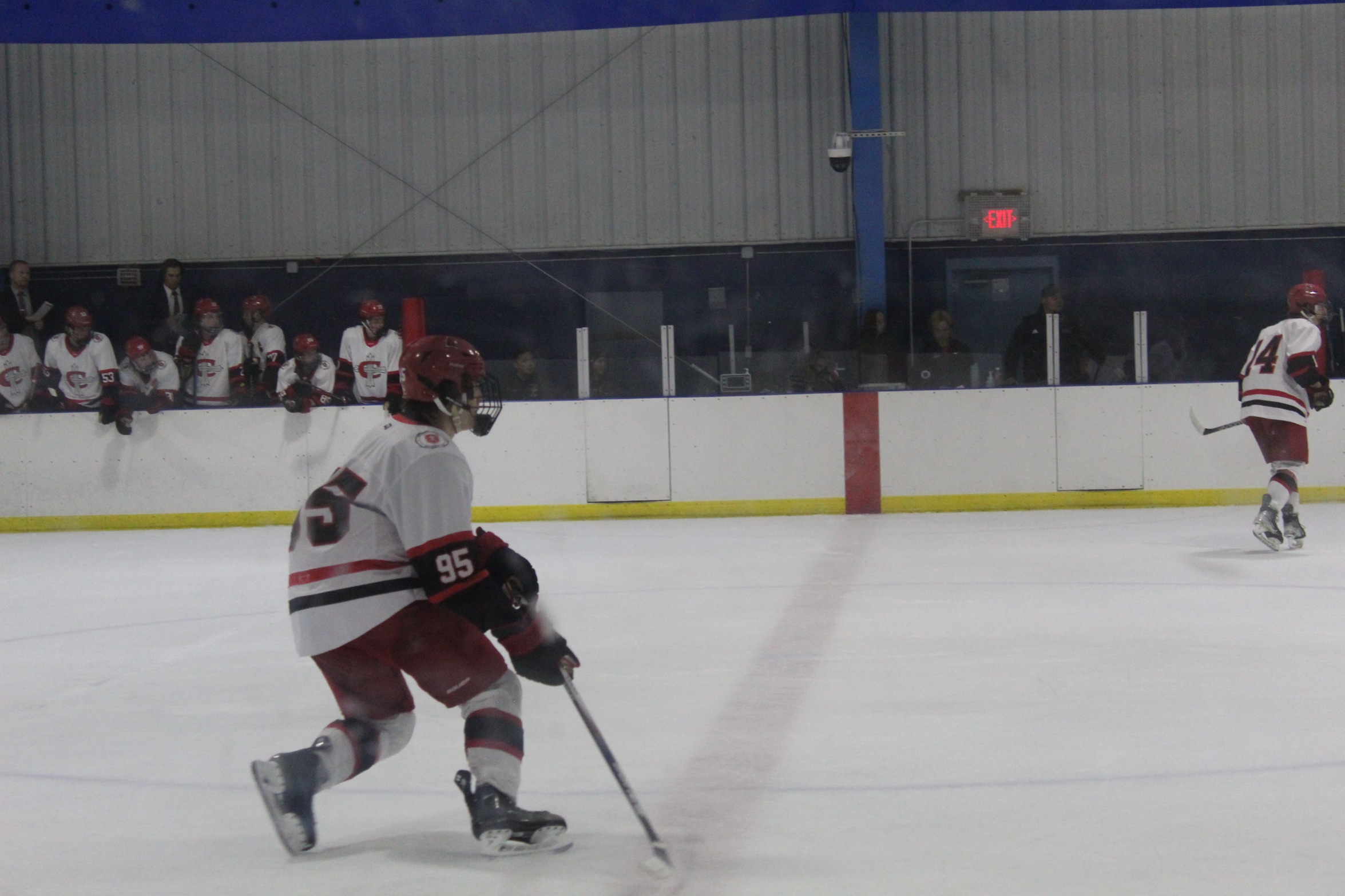 Men's Hockey bested by Blue Hens on the road
