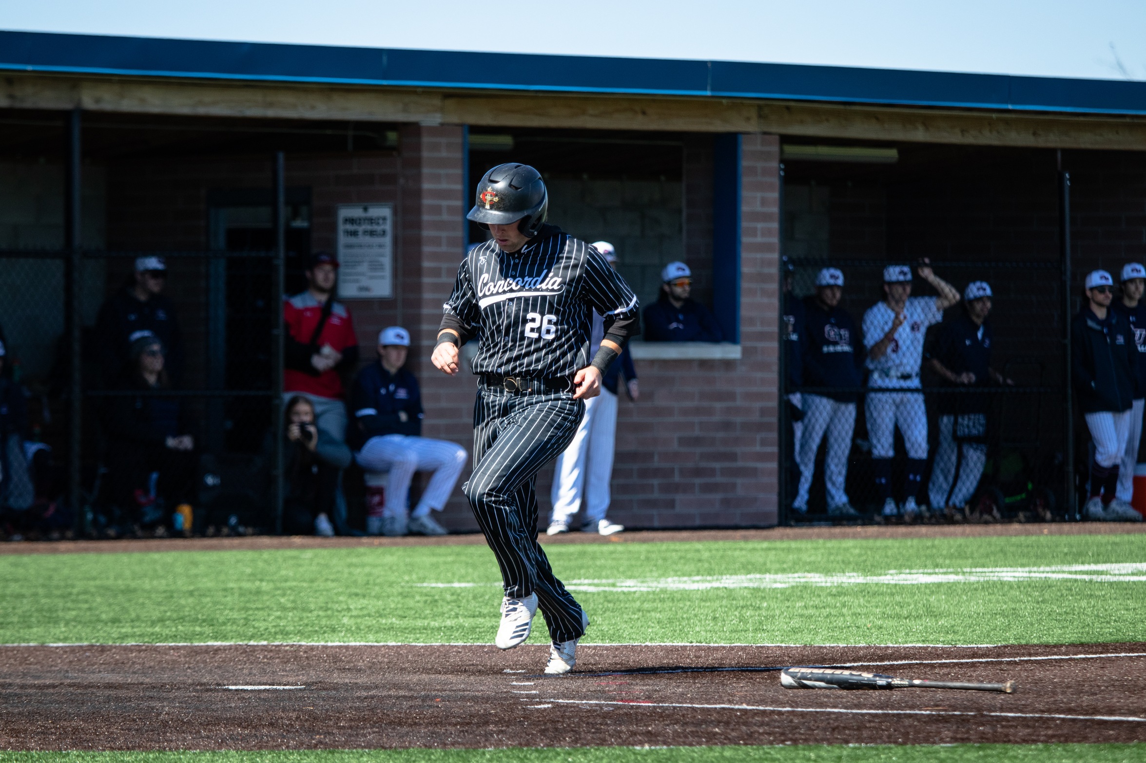 Baseball splits at Indiana Tech