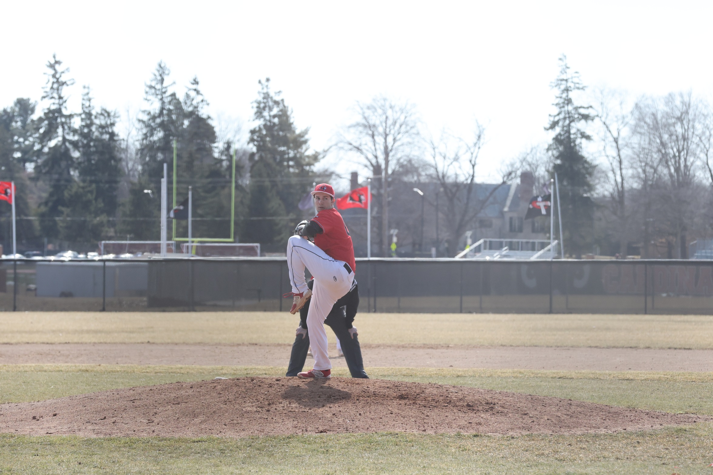Baseball picks up series victory over Indiana Tech with big sweep on the road