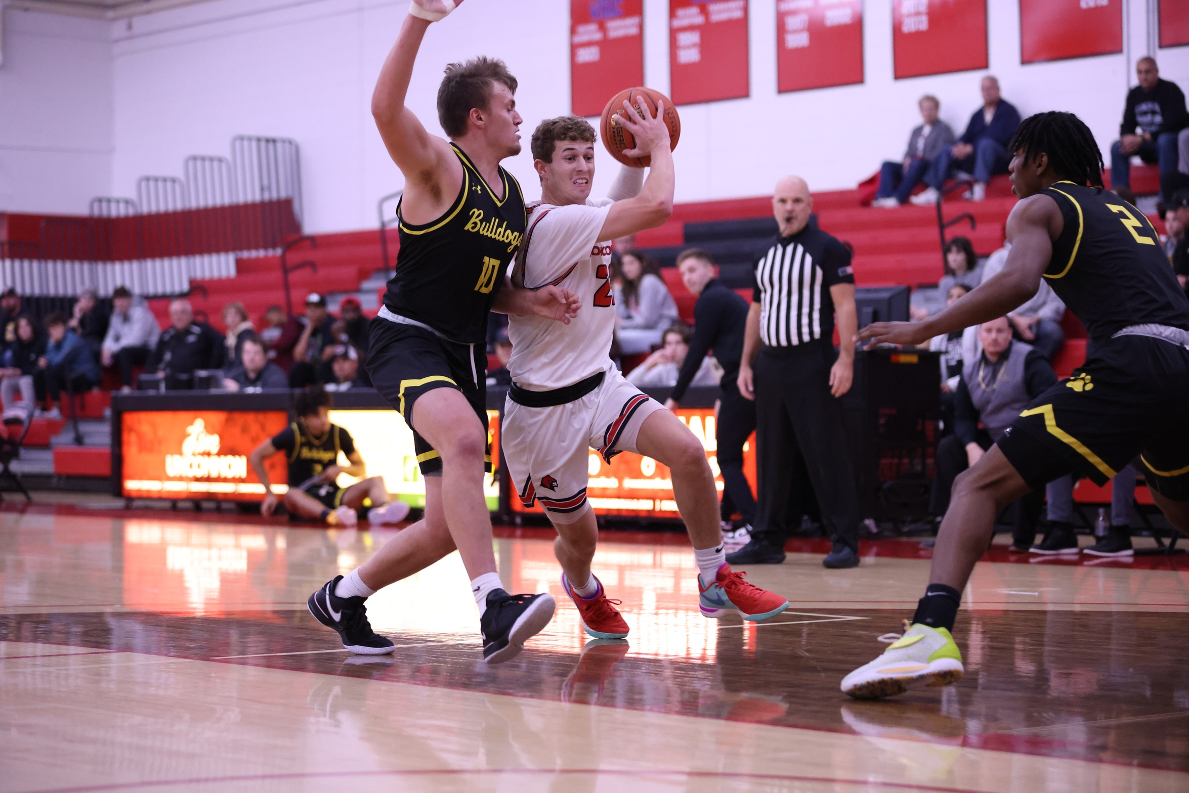 Men's Basketball falls in OT to Spring Arbor 99-94