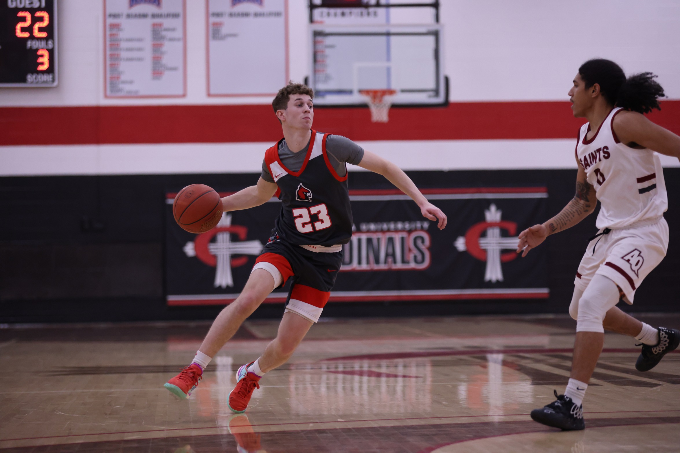 Men's Basketball closes out season with win over Aquinas on Senior Day