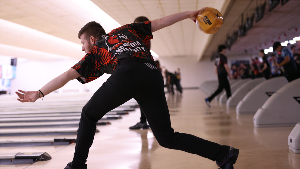 Men's Bowling competes at the Midwest Collegiate Championship over the weekend