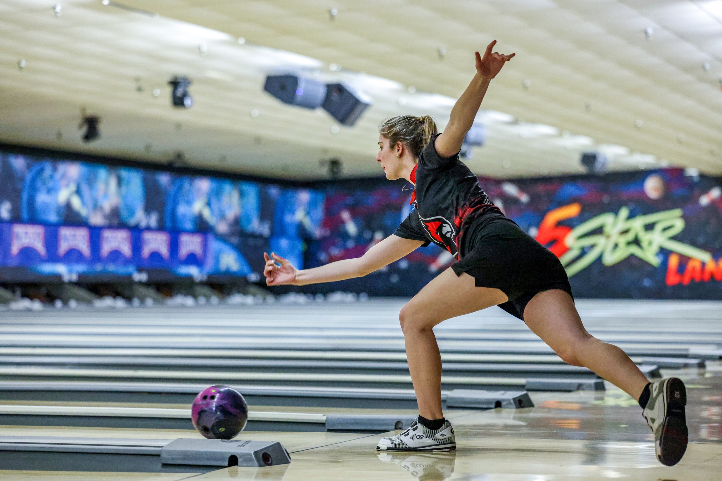 NAIA Championship Day 2 Recap: Women's Bowling goes 2-1 on the day; Still alive for Championship Saturday