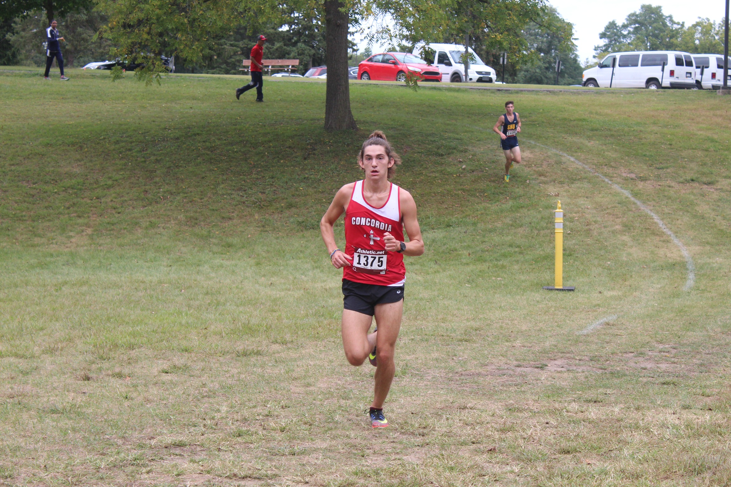 Men's Cross Country hosts Concordia Invite