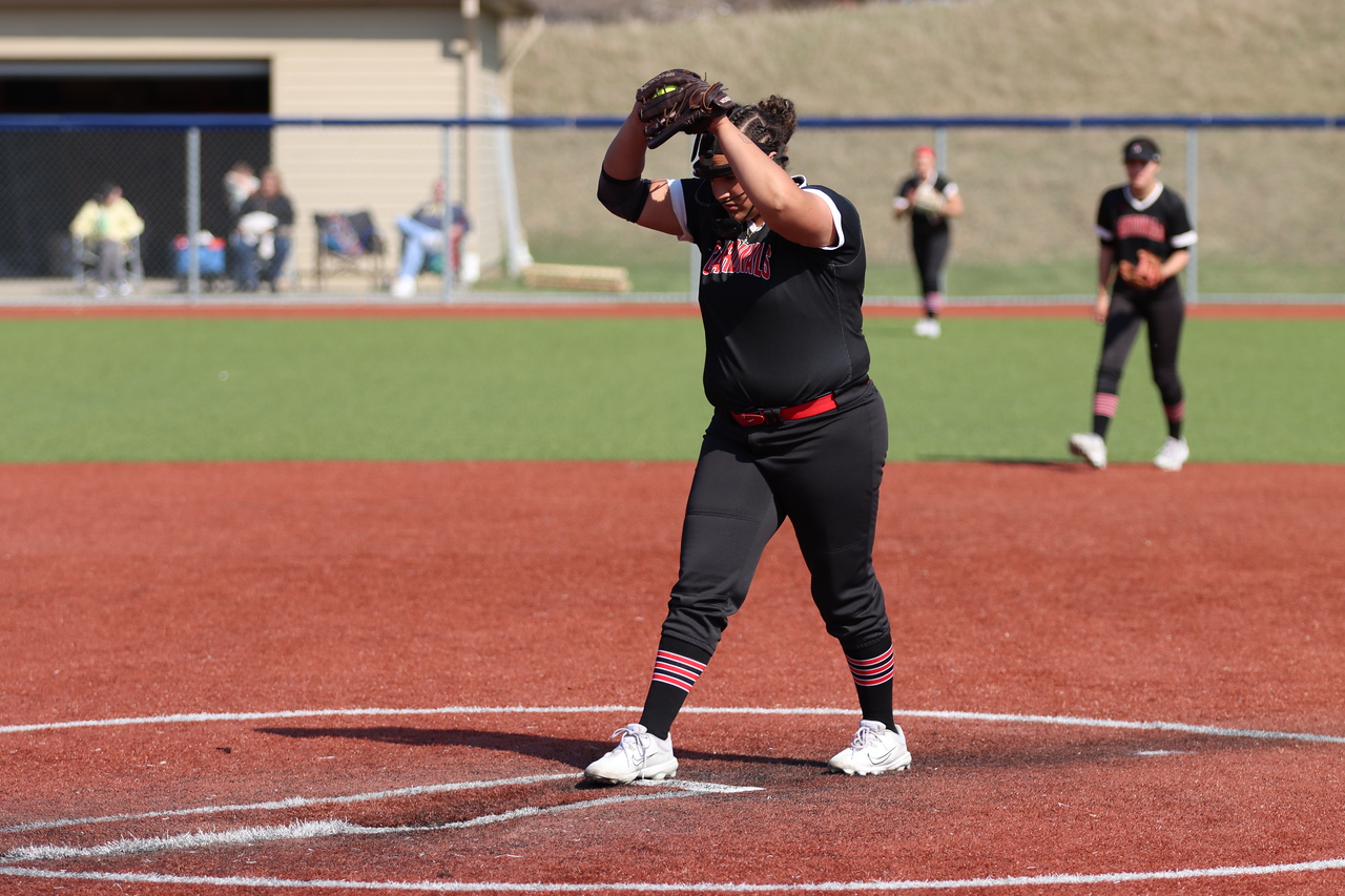 Softball earns sweep of Lourdes
