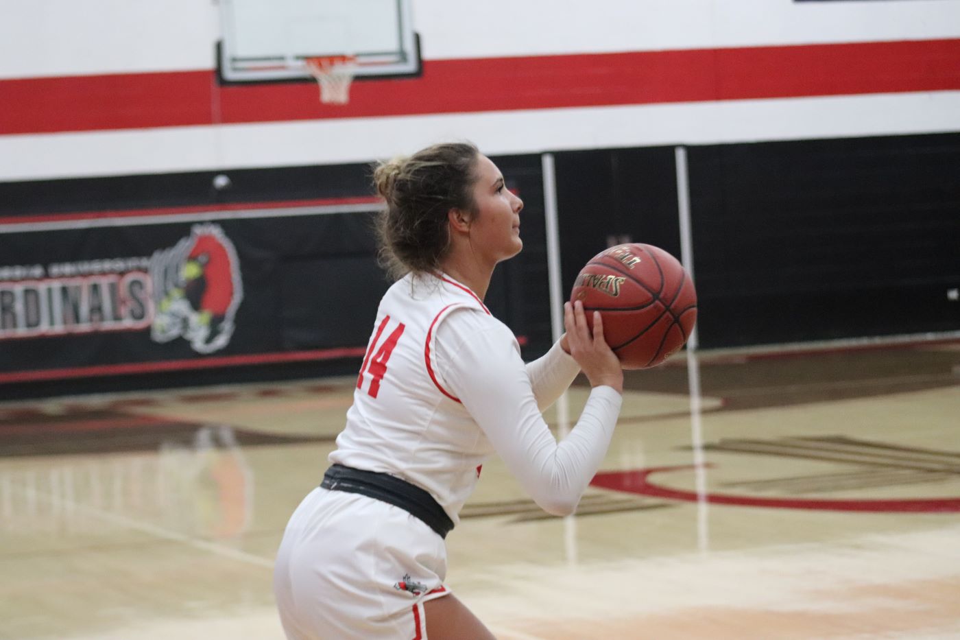 Women's basketball rallies to defeat Midway 60-57 earning first road win of the season