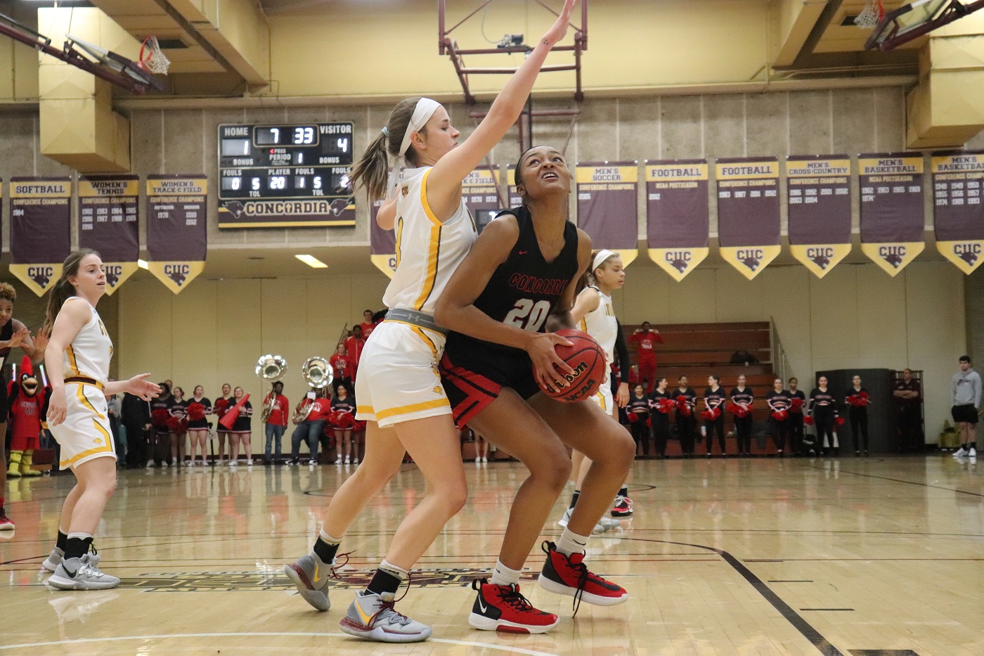 Cardinals overpowered by No. 6 Knights 81-62 in road contest