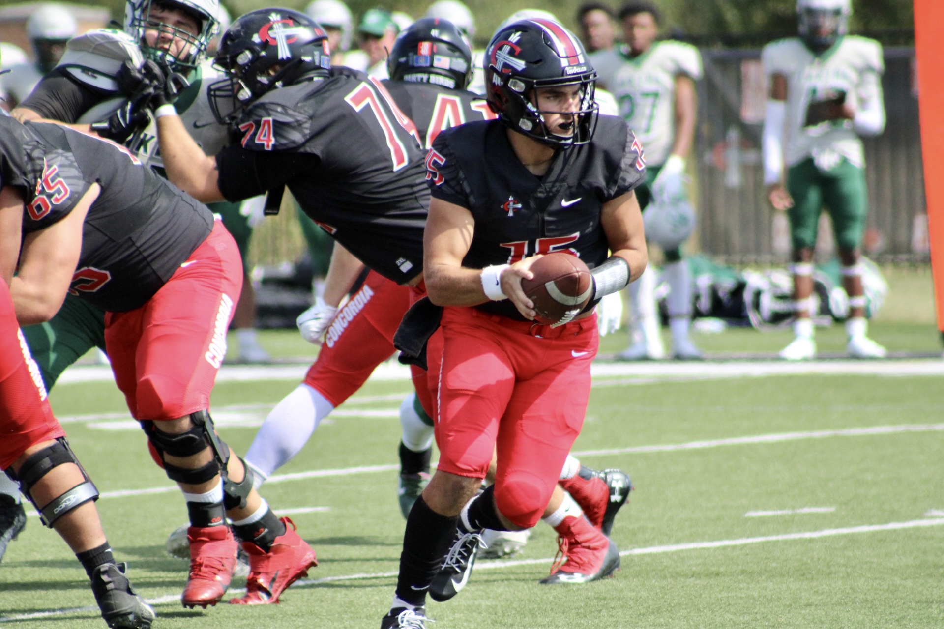 Football defeats Lawrence Tech 42-21