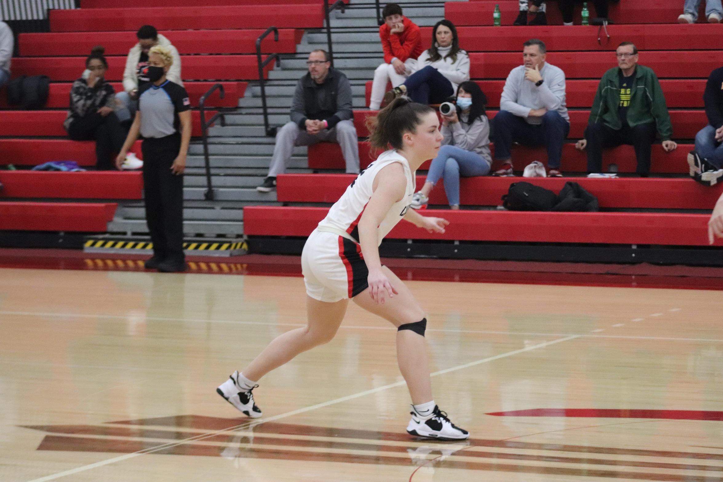 Women's Basketball comes up short against #7 Marian