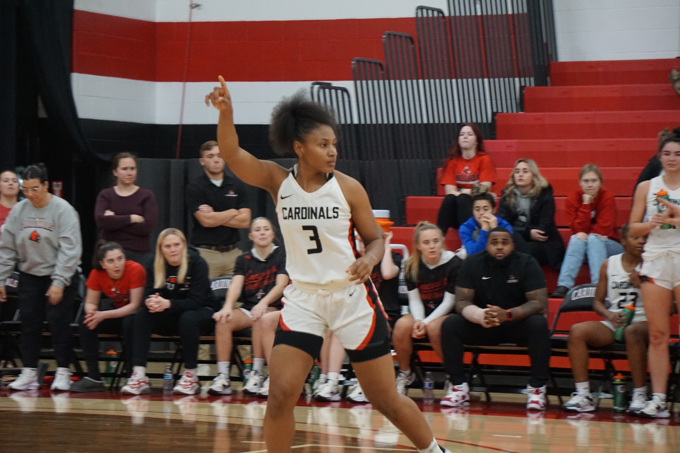 Women's Basketball secures 82-62 win over UM-Dearborn