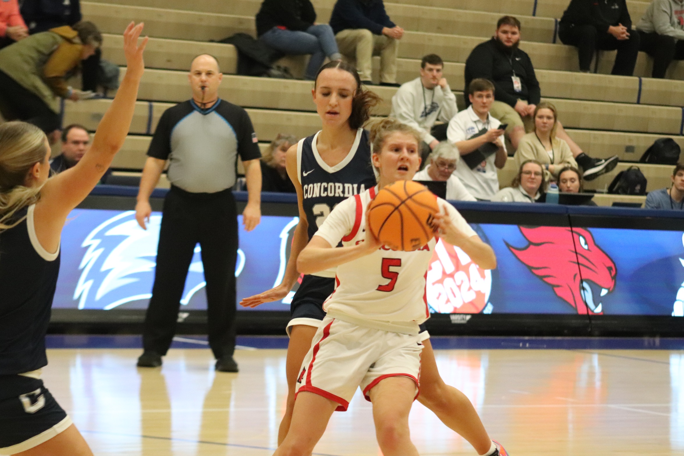 Women's Basketball falls in close game against #8 Concordia Nebraska