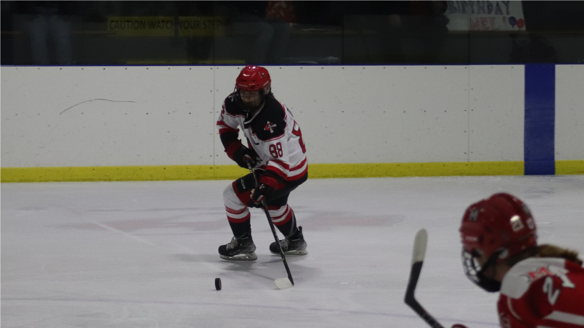 Women's Hockey takes down #15 Lake Superior State, 3-1